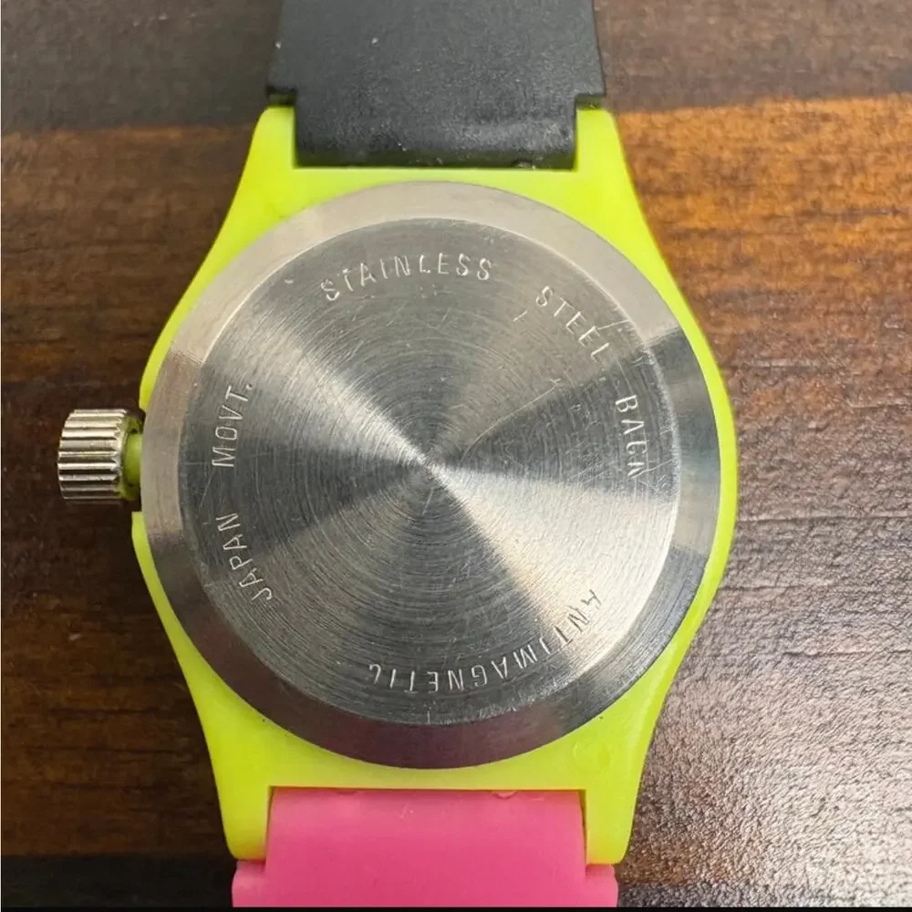 Rare Vintage 1990 TMNT Teenage Mutant Ninja Turtles Quartz Watch Silicone Band